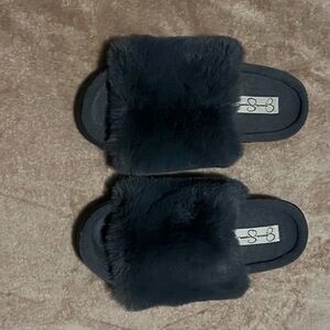 Jessica Simpson Black Furry Sandals